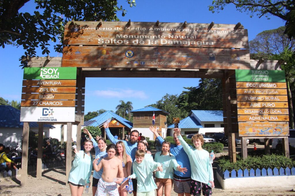 Best Waterfall y Monkeys Vacation Package 13