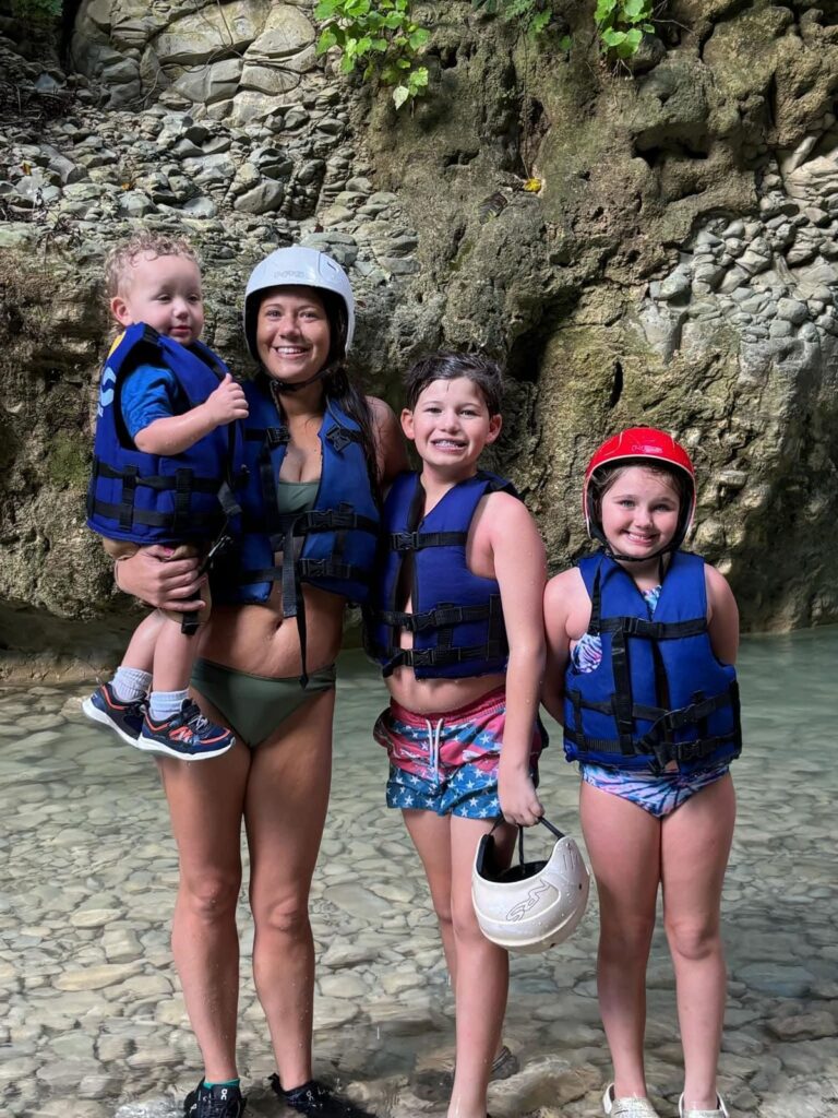 Best Waterfall y Monkeys Vacation Package 14