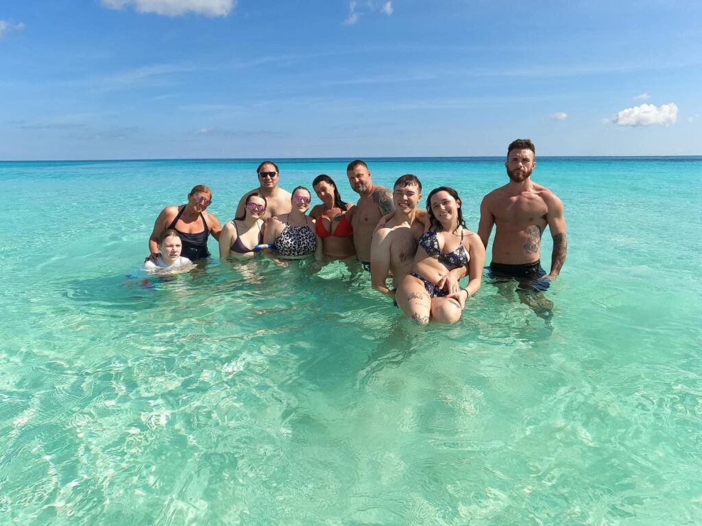 Best Deals for Paradise Island (Cayo Arena) 3